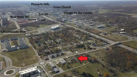 4505 W Oak St, Rogers, AR 72758