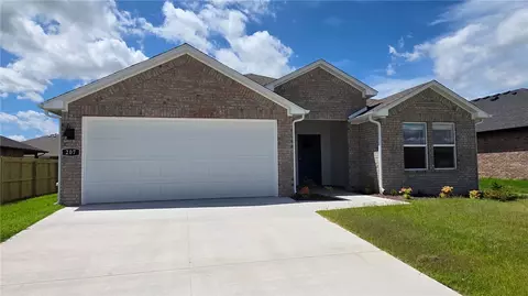 207 Collie Ave, Lowell, AR 72745