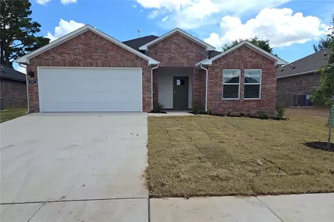 707 Picard Ave, Lowell, AR 72745