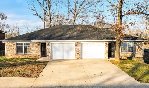 39 Holly Dr #A & B, Bentonville, AR 72712