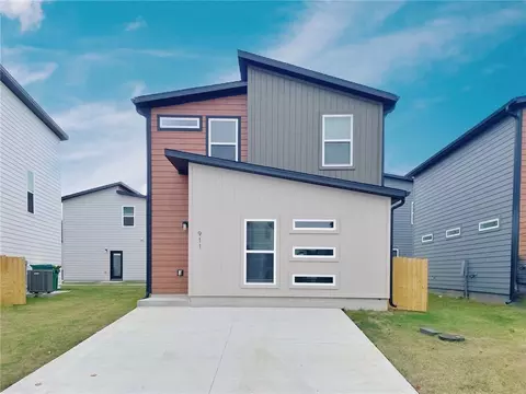 911 Massachusetts Ave, Bentonville, AR 72713
