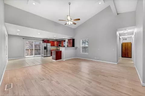 13 Thornaby Dr, Bella Vista, AR 72714