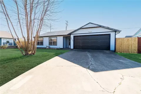 2317 S 17th St, Rogers, AR 72758
