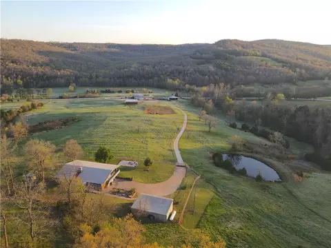 2855 Highway 21, Kingston, AR 72742