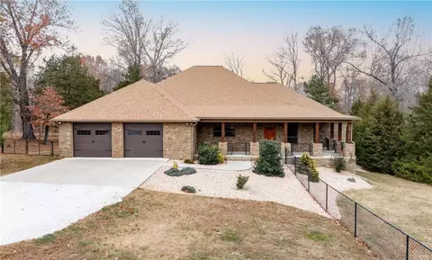 14916 Pleasant Ridge Rd, Rogers, AR 72756