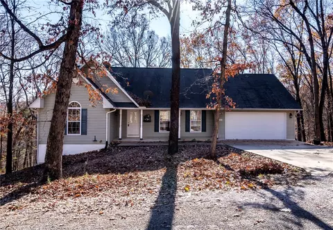 8 Doral Ln, Holiday Island, AR 72631
