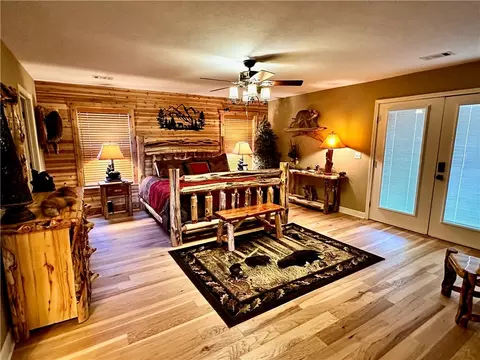 Bedroom - 329 Bradley Ridge Rd, Marshall, AR 72650 photo 1 of 8
