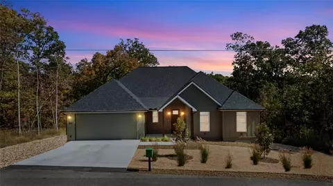 86 Islay Dr, Bella Vista, AR 72715