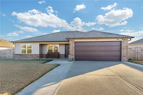 717 NW 71st Ave, Bentonville, AR 72713