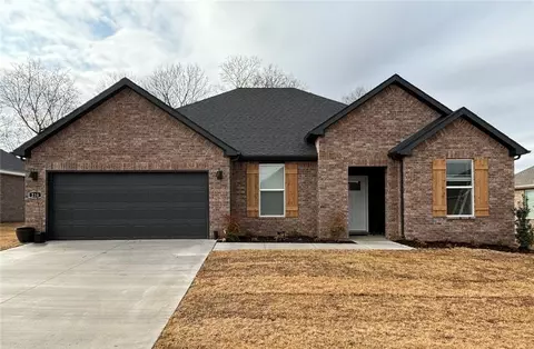 216 N Yona Ln, Farmington, AR 72730