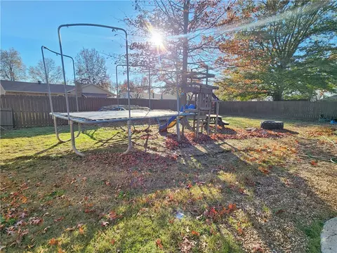 105 Wright Ave, Springdale, AR 72764 photo 12