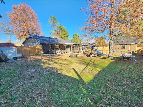 105 Wright Ave, Springdale, AR 72764 photo 5