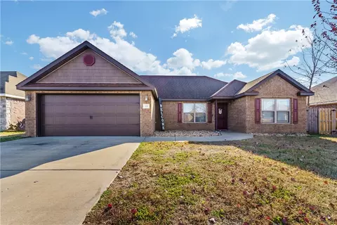 310 E Sweetwater Dr, Rogers, AR 72758