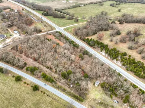110 Mud Springs Rd, Anderson, MO 64831 photo 2