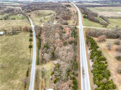 110 Mud Springs Rd, Anderson, MO 64831 photo 4