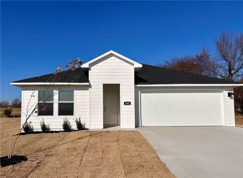 840 Hudson St, Prairie Grove, AR 72753