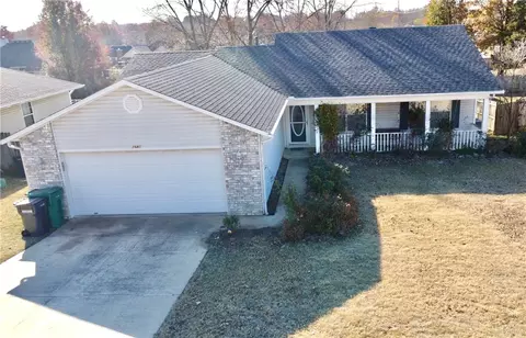 2981 Carley Pl, Springdale, AR 72762