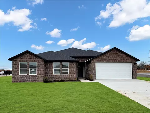 812 Heeler Ave, Lowell, AR 72745