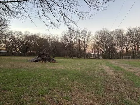 Douglas, Prairie Grove, AR 72753