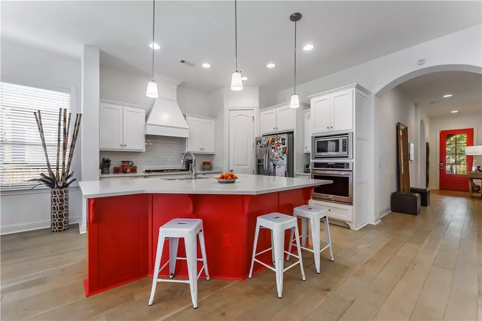 Kitchen - 1347 E Charlee St, Fayetteville, AR 72703 photo 3 of 4