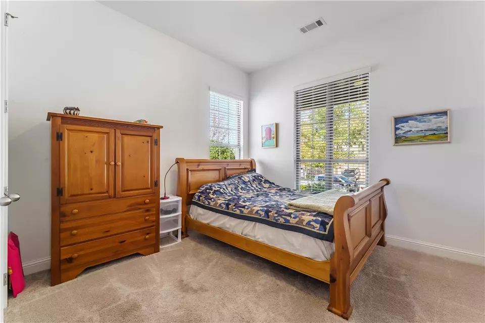 Bedroom - 1347 E Charlee St, Fayetteville, AR 72703 photo 3 of 5