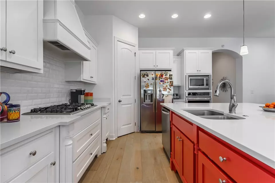 Kitchen - 1347 E Charlee St, Fayetteville, AR 72703 photo 2 of 4