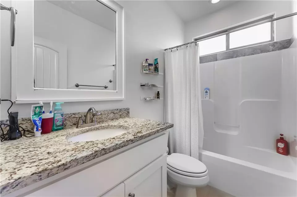 Bath - 1347 E Charlee St, Fayetteville, AR 72703 photo 4 of 4