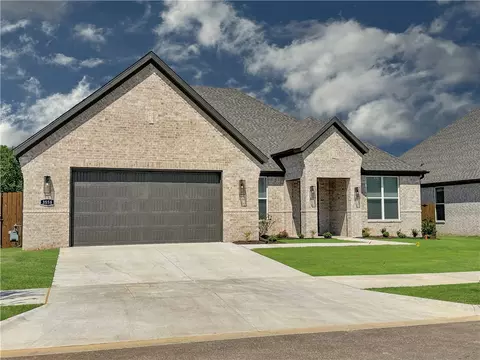 4970 N Delta Ave, Fayetteville, AR 72764
