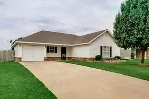 3188 Twin County St, Springdale, AR 72764