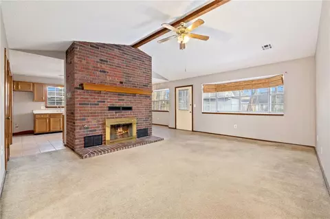 303 Cordes Dr, Siloam Springs, AR 72761