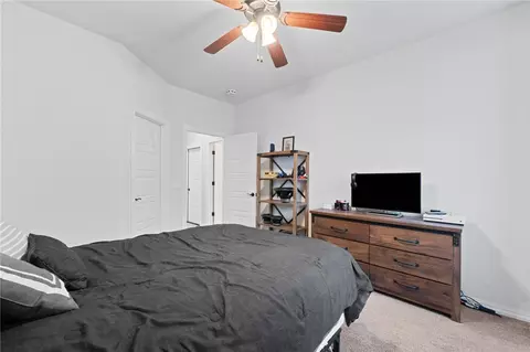 Bedroom - 1320 Ocean Dr, Centerton, AR 72719 photo 4 of 8