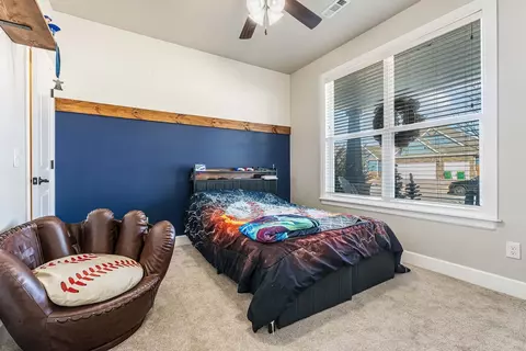 Bedroom - 961 Silver Maple St, Centerton, AR 72719 photo 1 of 8