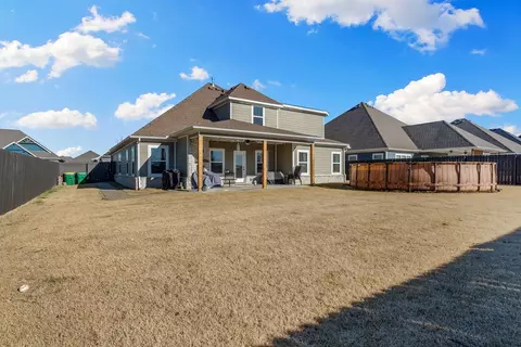 Exterior - 961 Silver Maple St, Centerton, AR 72719 photo 7 of 7