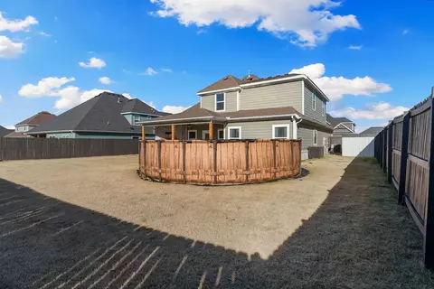 Exterior - 961 Silver Maple St, Centerton, AR 72719 photo 5 of 7