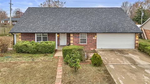 210 Joy Carol Loop, Springdale, AR 72764