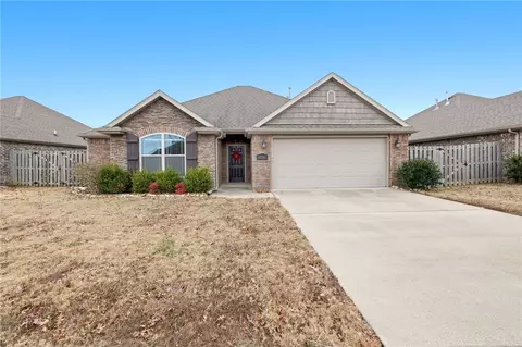 4785 W Croft Dr, Fayetteville, AR 72704