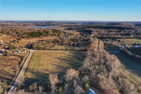 7304 Old Ritchie Rd, Lead Hill, AR 72644