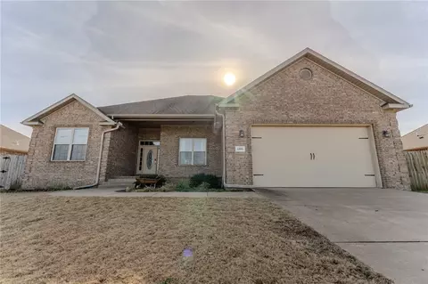 1251 Cavalry Ln, Prairie Grove, AR 72753