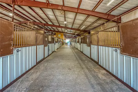 Entry Way - 4964 Maris Loop, Harrison, AR 72601 photo 3 of 5