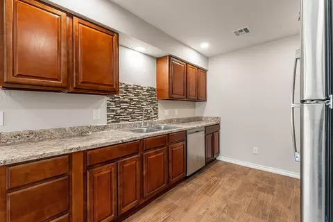 1026 1028 Turtle Creek Dr, Rogers, AR 72756 photo 8