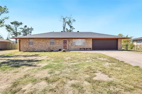 918 Dixieland Rd, Rogers, AR 72758