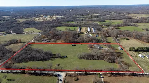 15371 Mariano Rd, Bentonville, AR 72712
