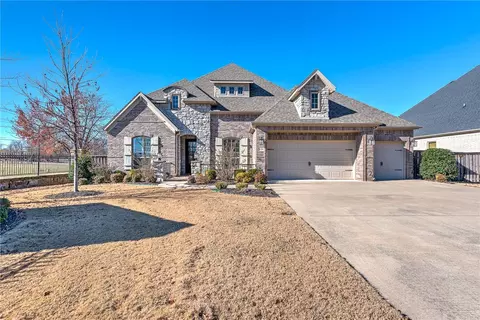 6304 28th St, Rogers, AR 72758