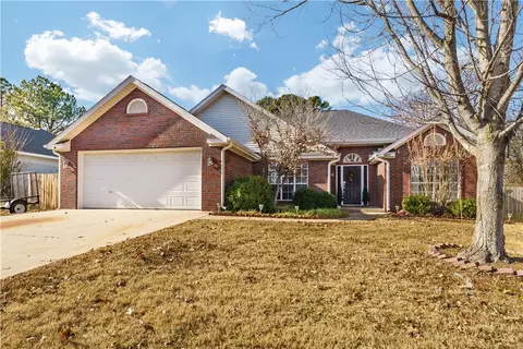 1601 Tallgrass Dr, Fayetteville, AR 72701