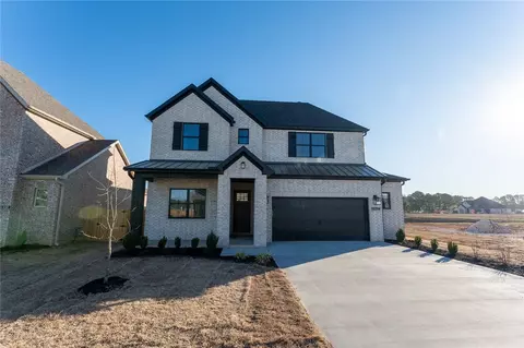 442 Fox Trl, Elm Springs, AR 72762