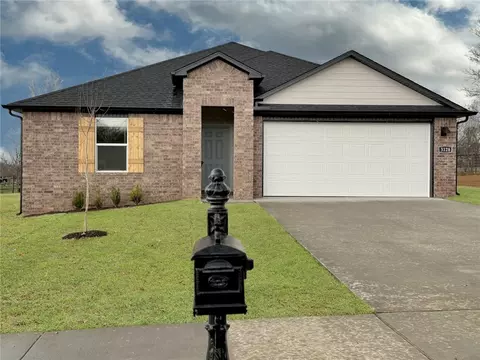 3128 N Rooster St, Siloam Springs, AR 72761