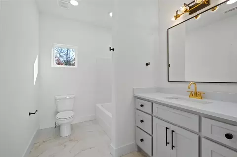 Bath - 8893 Williams Rd, Rogers, AR 72756 photo 6 of 6