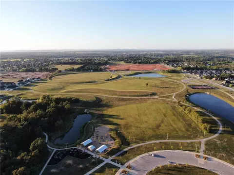 View/Area - 445 Fox Trl, Springdale, AR 72762 photo 1 of 6