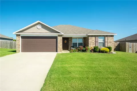 809 NW Evans Cir, Bentonville, AR 72713