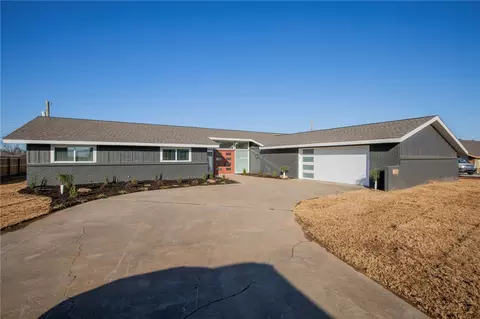 2707 Kathy Ln, Rogers, AR 72758
